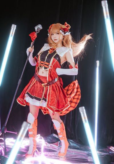 阿娇打开双腿露白内裤图片_高清DVD免费观看字幕