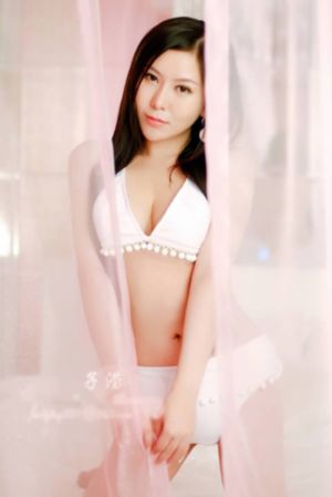 免费打扑克又疼又叫的软件下载_中英字幕免费在线观看播放