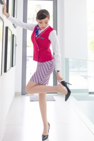 校服女孩戴口球反绑手脚_HD中字未删减版在线观看