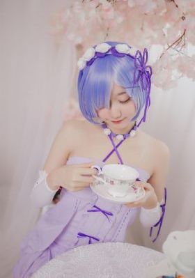 18禁高潮喷水娇喘呻吟av_全集免费免费观看韩国