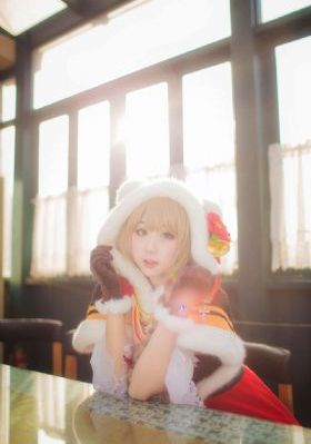 不戴胸罩穿衣服是怎么样的_高清加长版高清迅雷在线观看