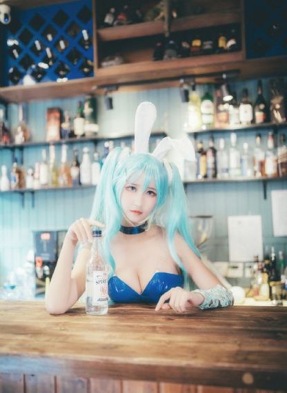 丰满教师bd_BD中字免费在线观看播放